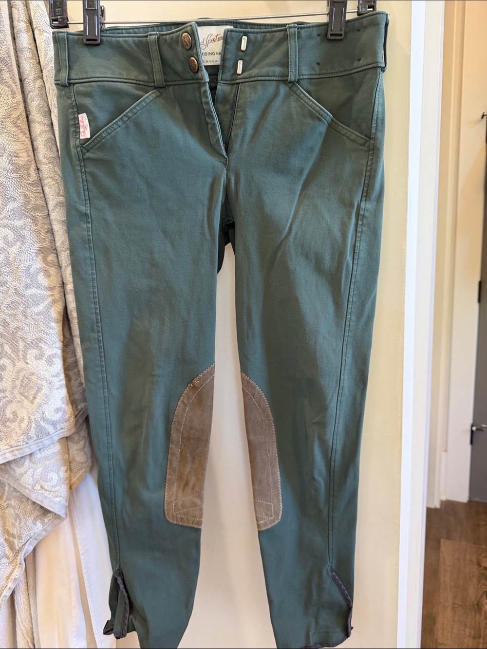 Tailored sportsman Green Women's Riding Jeans with Suede Knee Patches